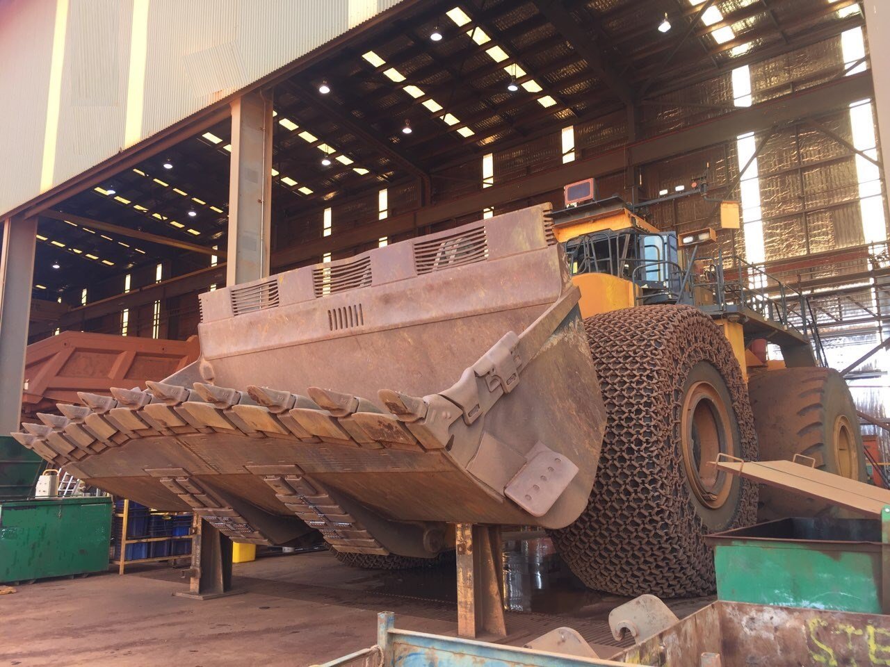 mobile-equipment-maintenance-front