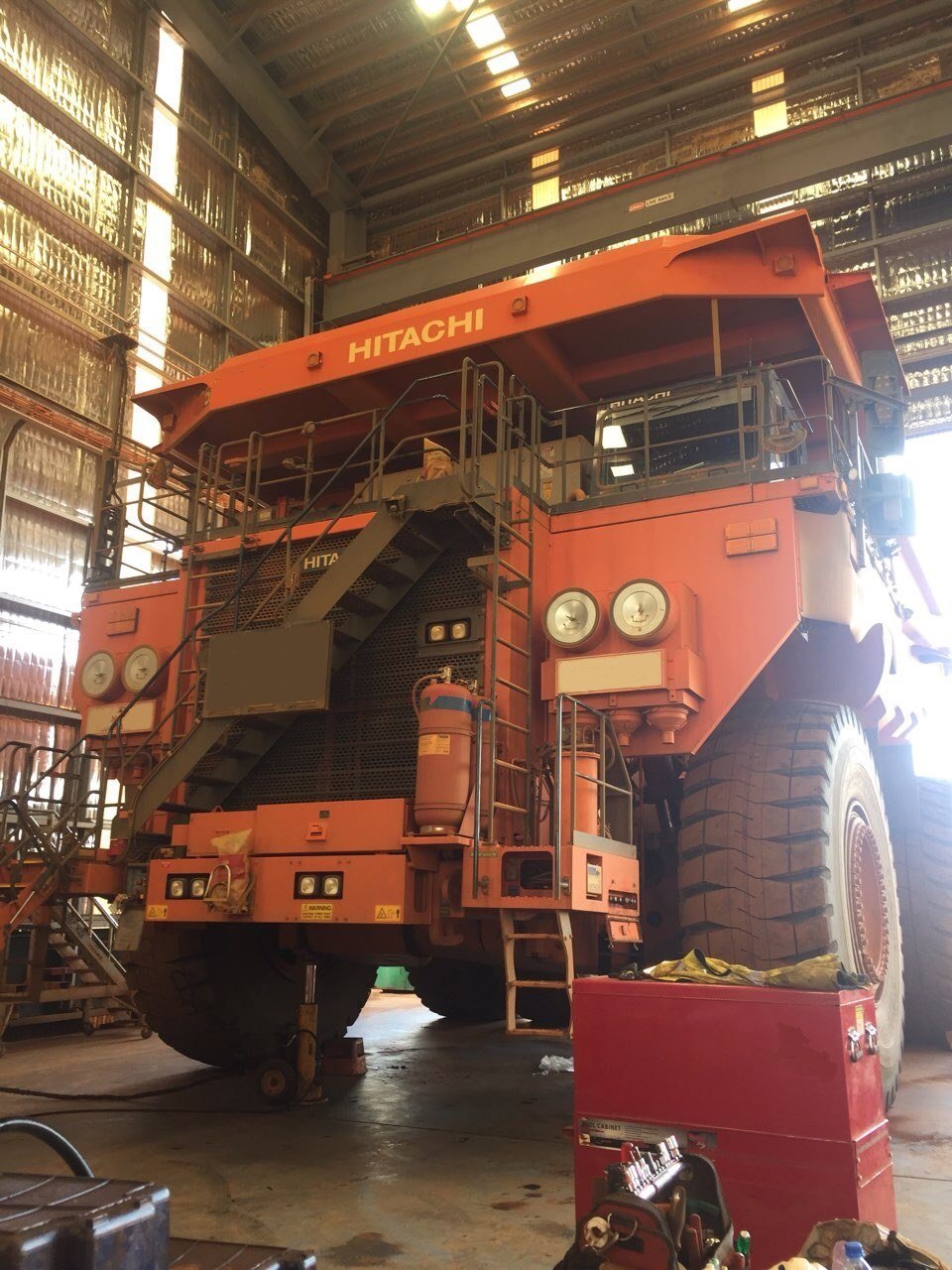 mobile-equipment-maintenance-large-machines