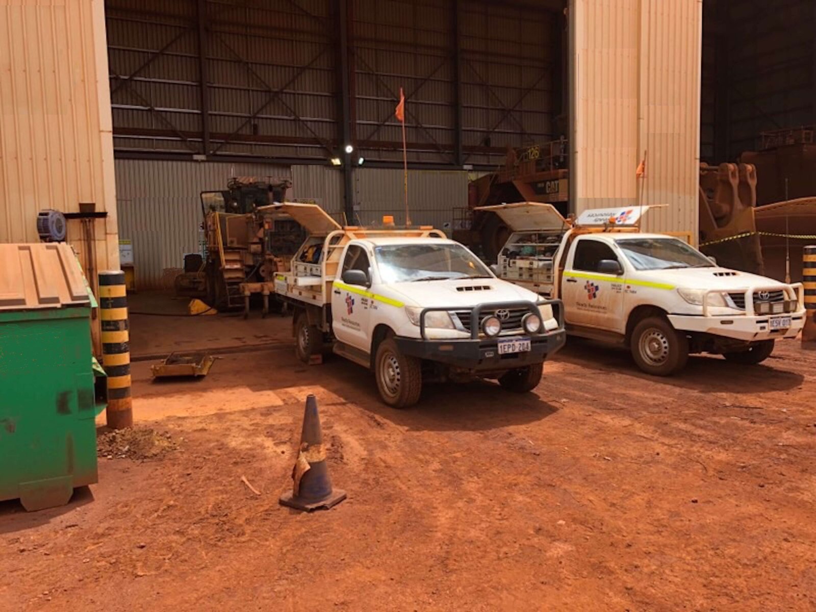 mobile-equipment-ute-in-workshop